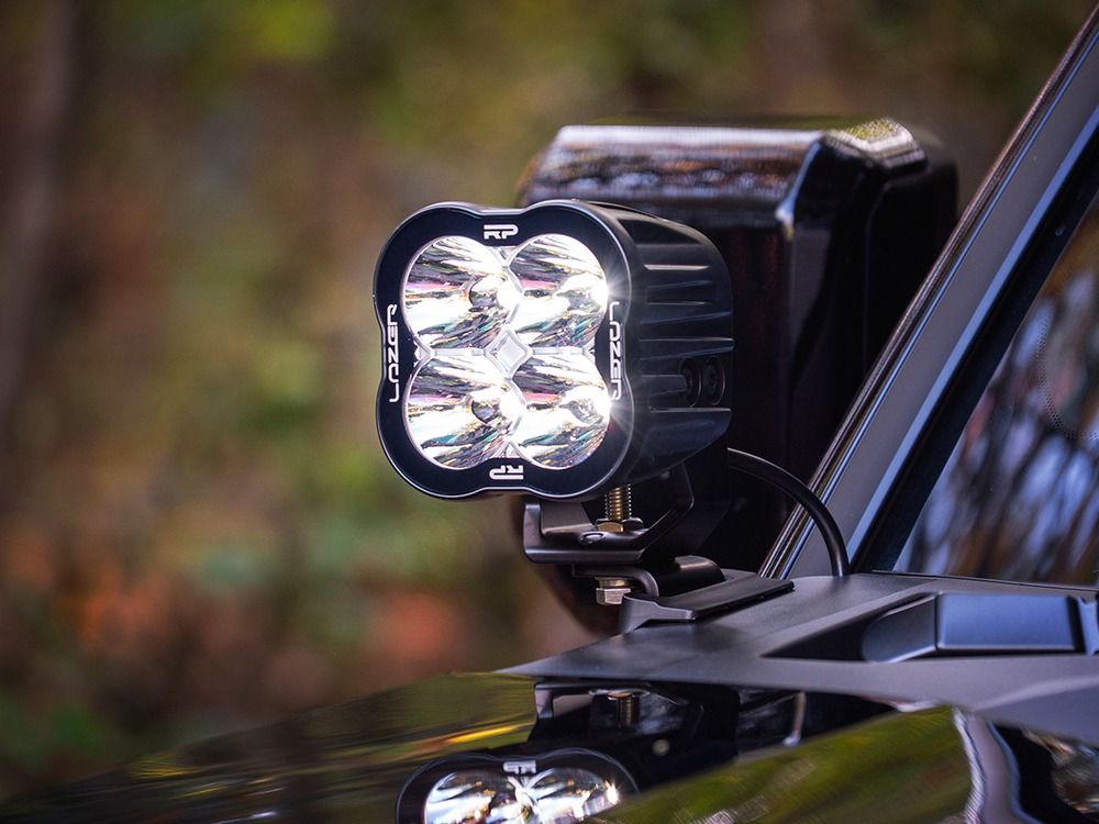 Toyota Land Cruiser 250 A-piilari kinnitus