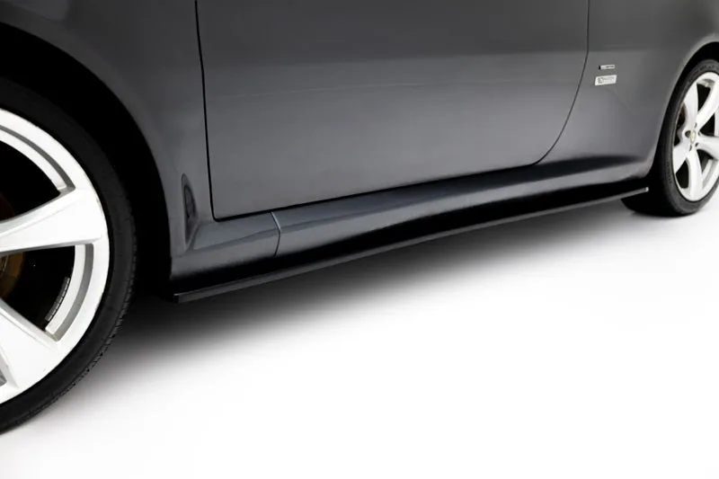 Side skirts — Alfa Romeo GT