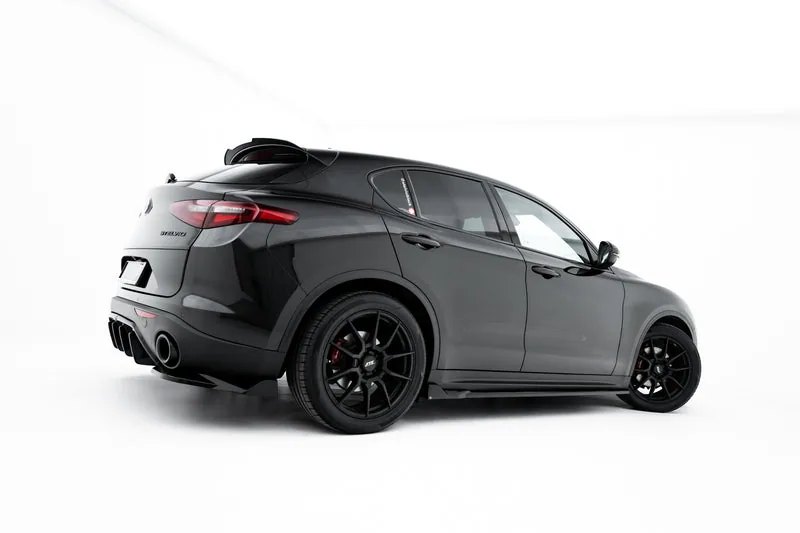 Накладки на пороги V.2 — Alfa Romeo Stelvio Mk1 (2016–2022)