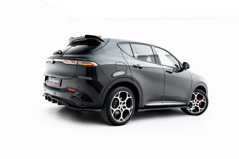 Накладки на пороги — Alfa Romeo Tonale Mk1 (2022–)