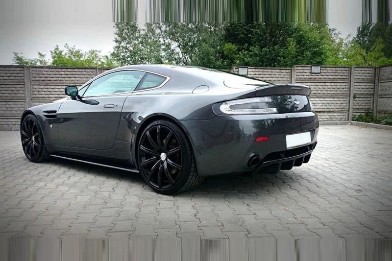 Side skirts — Aston Martin V8 Vantage (2005–2017)