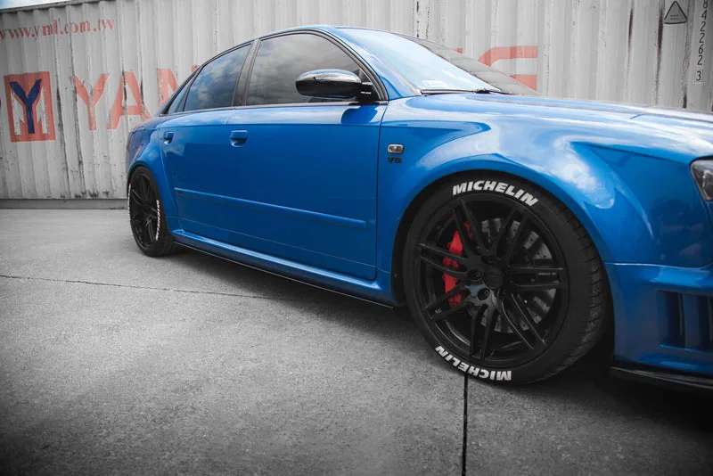 Küljeliistud — Audi RS4 B7 (2006–2008)