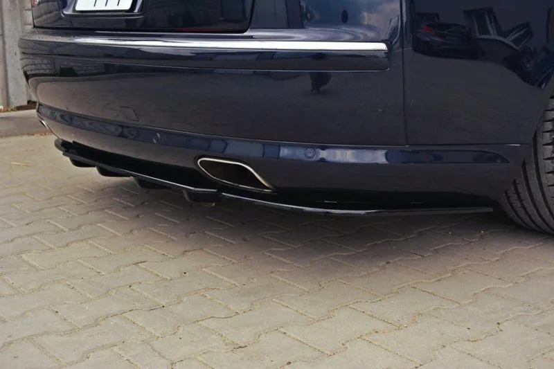 Задний сплиттер — Audi A8 W12 D3 (with vertical bars) (2002–2009)