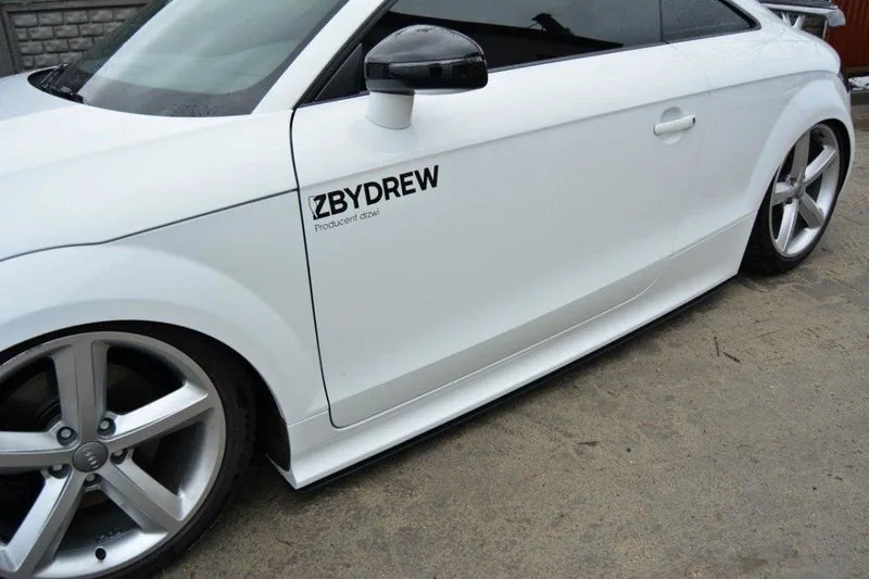 Küljeliistud — Audi TT Mk2 RS (2009–2013)