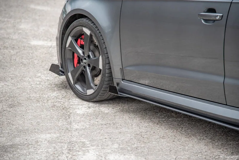 Küljeliistud — Audi RS3 8V Sportback (2013–2016)