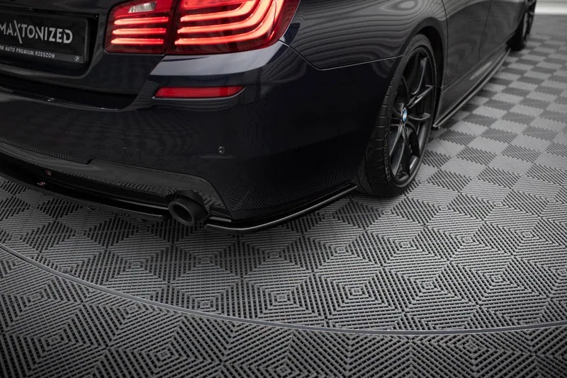 Tagumised küljesplitterid — BMW 5 M-Pack Sedan /Touring F10/F11 (fits two single Exhaust ends) (2010–2017)