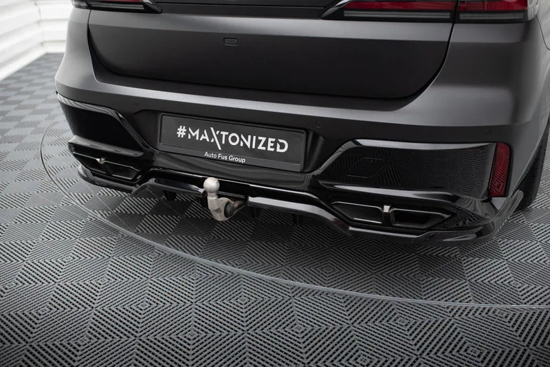 Rear splitter V.1 with vertical bars — BMW M760e G70 (2022–)
