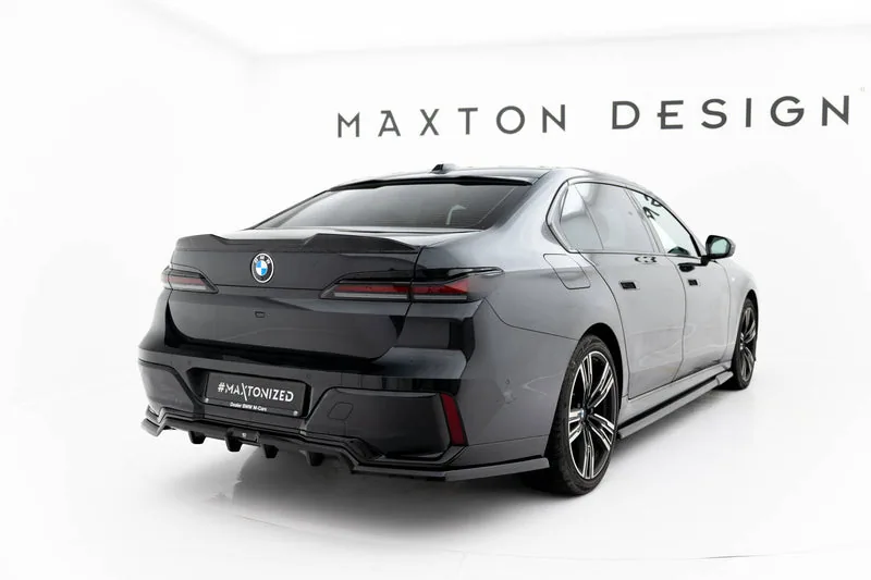 Rear splitter V.1 with vertical bars — BMW 7 M-Pack G70