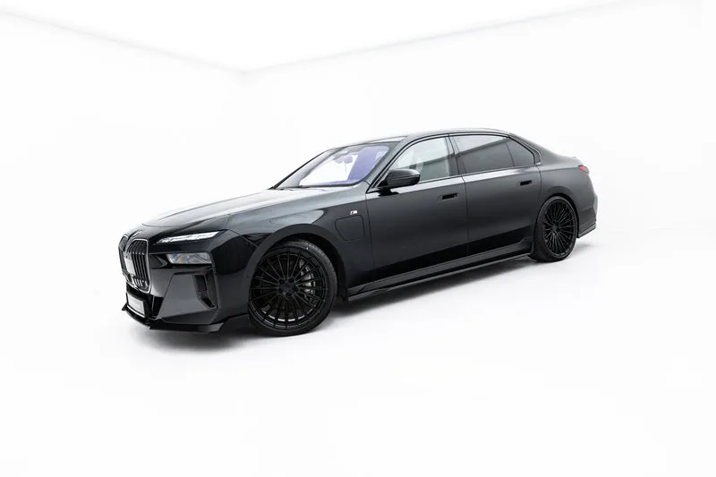 Комплект обвеса V.2 — BMW 740d / 740i M-Pack G70 (2022–)