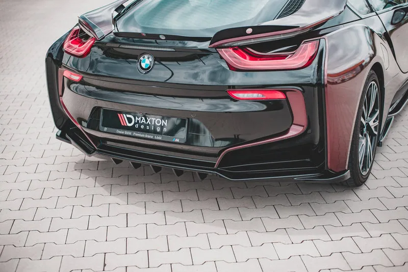 Задний сплиттер с вертикальными рёбрами — BMW i8
