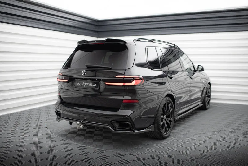 Задний сплиттер с вертикальными рёбрами — BMW X7 M-Pack G07 Facelift (2022–)
