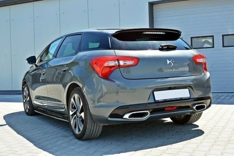 Spoiler cap — Citroën DS5