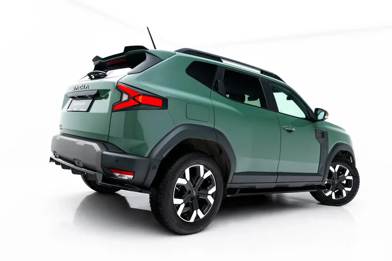 Side skirts — Dacia Duster Mk3