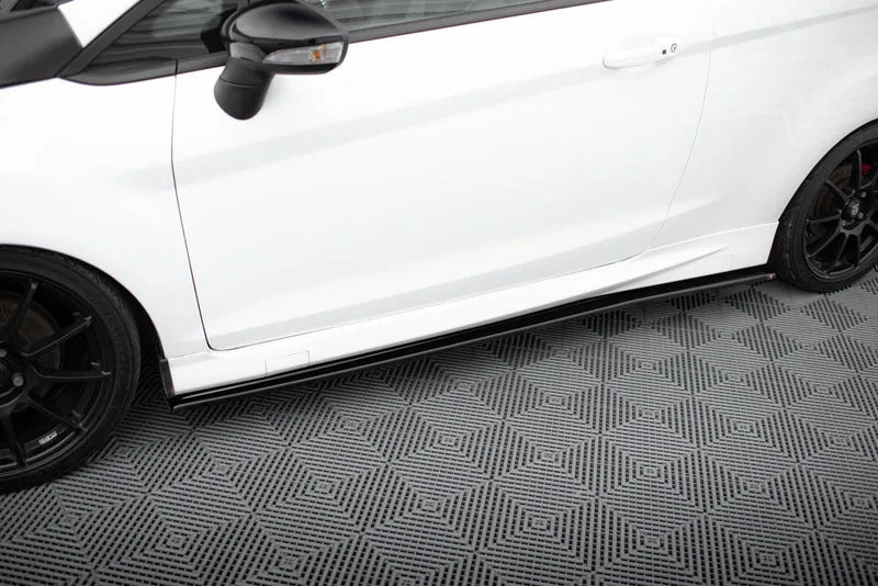 Küljeliistud — Ford Fiesta ST / ST-Line Mk7 / Mk7 Facelift (2008–2017)