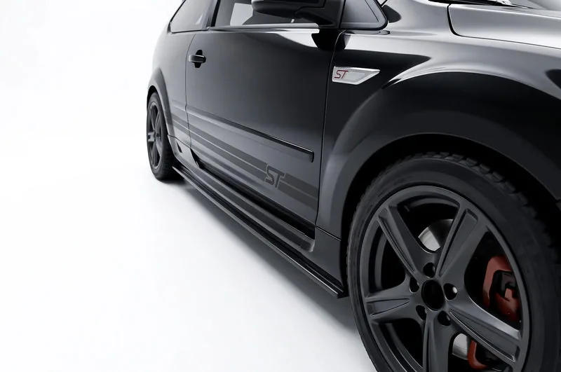 Накладки на пороги — Ford Focus ST Mk2 (2005–2007)