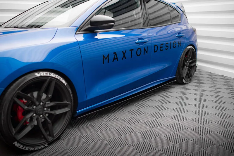 Side skirts — Ford Focus ST / ST-Line Mk4 (2018–)