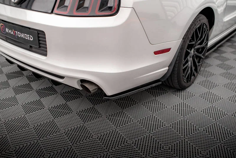 Rear side splitters — Ford Mustang Mk5 Facelift (2009–2014)