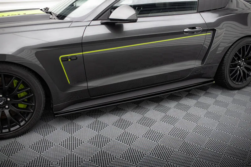 Küljeliistud — Ford Mustang GT Mk6 (2014–2017)