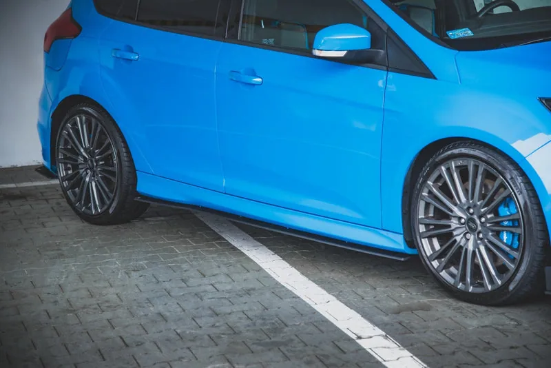 Side skirts Street Pro — Ford Focus RS Mk3 (2015–2018)