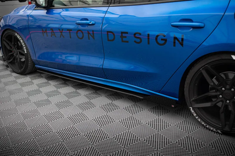 Side skirts — Ford Focus ST / ST-Line Mk4 (2018–)