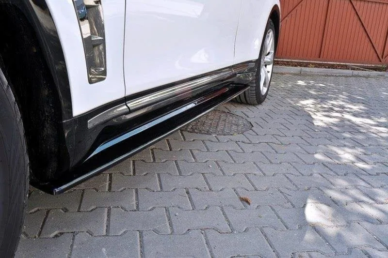 Küljeliistud — Infiniti QX70