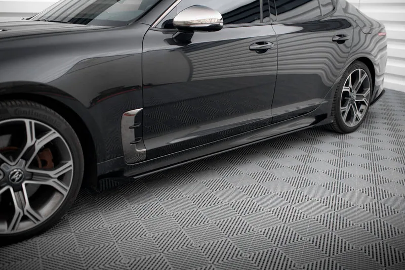 Накладки на пороги Street Pro + накладки — Kia Stinger GT / GT-Line / Standard Mk1 (2017–2023)