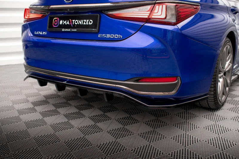 Rear splitter with vertical bars — Lexus ES F Sport Mk7 (2018–)