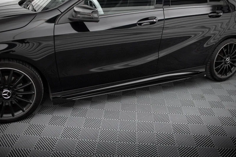 Küljeliistud Street Pro + tiivakesed — Mercedes-Benz A AMG-Line W176 Facelift (2015–2018)