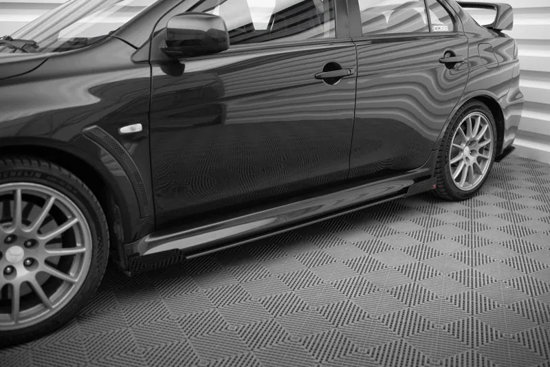 Küljeliistud Street Pro + tiivakesed — Mitsubishi Lancer EVO X (2007–2015)