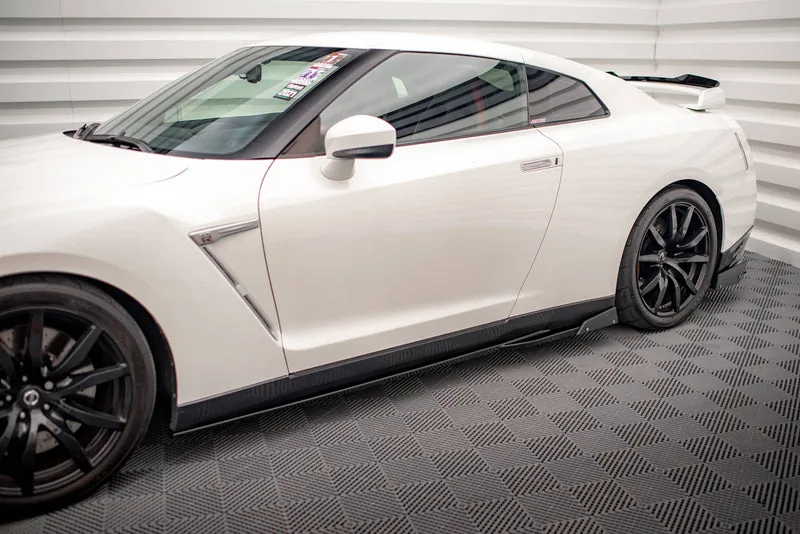 Side skirts + flaps — Nissan GTR R35 Facelift (2011–2016)