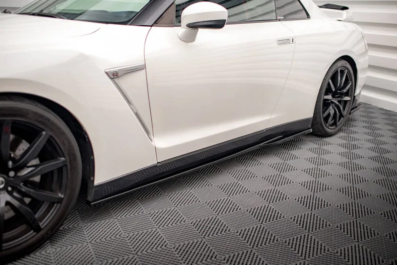 Side skirts — Nissan GTR R35 Facelift (2011–2016)