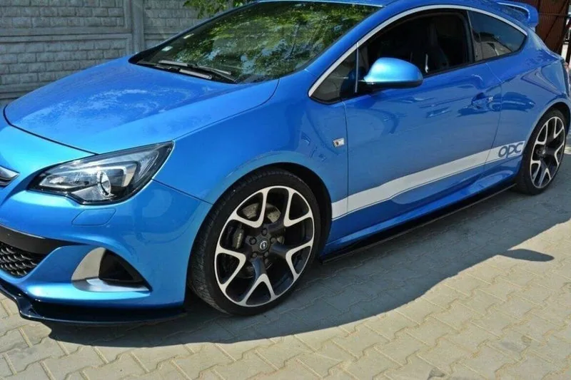 Küljeliistud — Opel Astra OPC / VXR J (2009–2012)