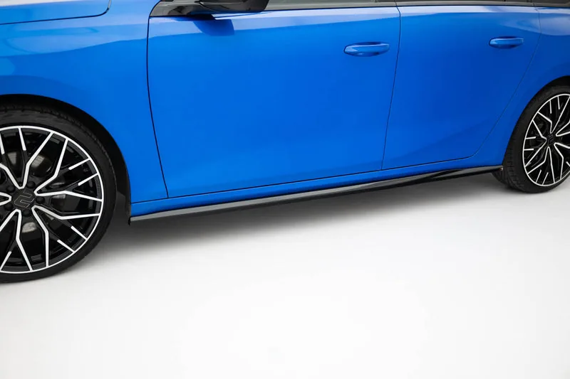 Накладки на пороги — Opel Astra Sports Tourer L (Mk5) (2022–)