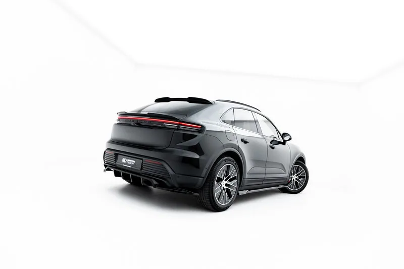 Rear splitter with vertical bars — Porsche Macan EV Mk1 (2024–)