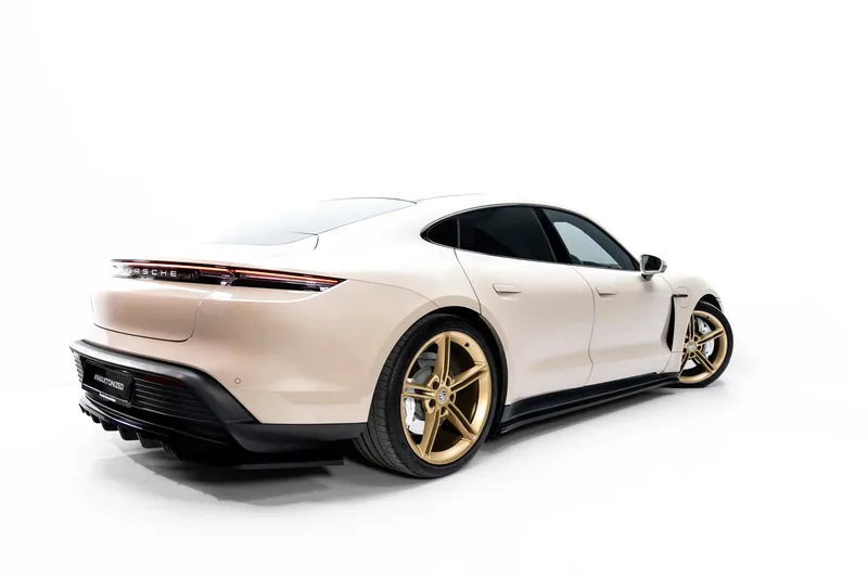 Накладки на пороги — Porsche Taycan / Taycan 4 / Taycan 4S / Taycan GTS Mk1 (2019–)