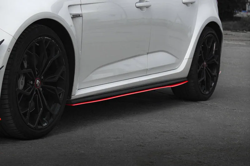 Küljeliistud V.2 — Renault Megane RS Mk4 (2018–)