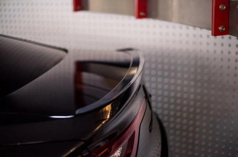 Spoiler cap — Renault Talisman