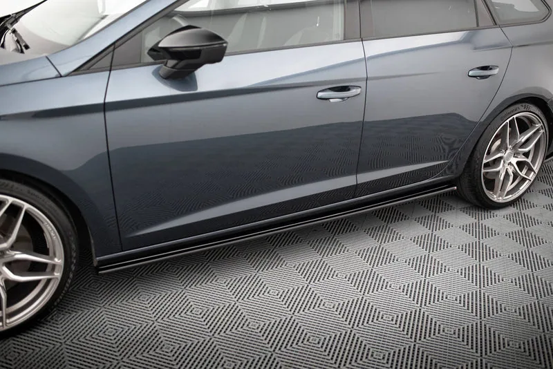 Накладки на пороги V.1 — Seat Leon Mk3 Cupra/ FR Facelift (2012–2020)