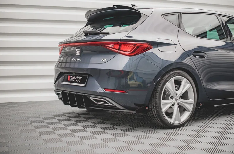 Side skirts Street Pro + flaps — Seat Leon FR Hatchback Mk4 (2020–)