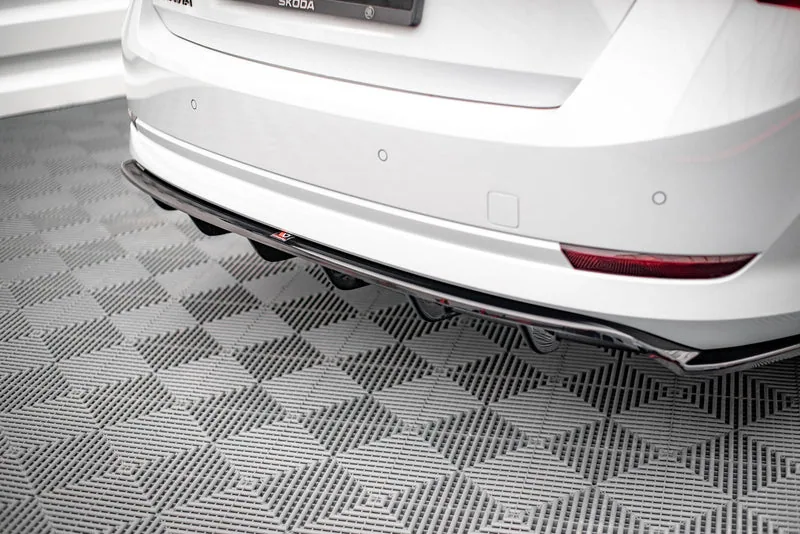 Rear splitter with vertical bars — Škoda Octavia Mk4 (2019–2024)