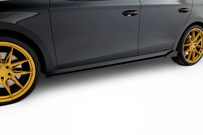 Side skirts V.2 + flaps — Škoda Octavia RS Liftback / Combi Mk4 (2020–)