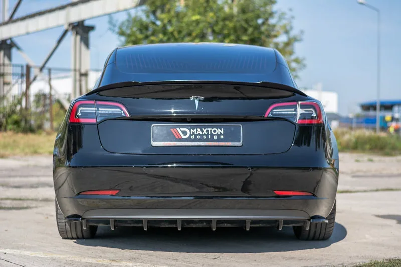Tagumine difuusor — Tesla Model 3 (2017–2023)