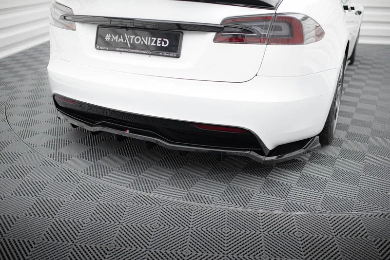 Задний сплиттер V.1 с вертикальными рёбрами — Tesla Model S Plaid Mk1 Facelift (2021–)