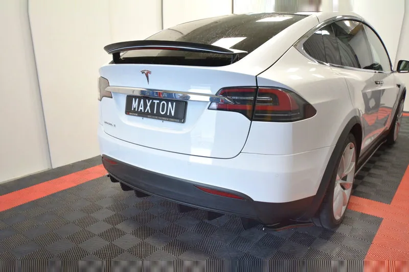 Tagumine difuusor — Tesla Model X (2015–2021)