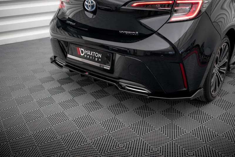 Tagasplitter püsttugedega — Toyota Corolla Hatchback Mk12 (2019–2023)