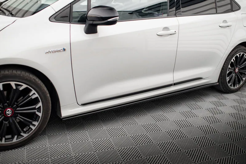 Накладки на пороги — Toyota Corolla Mk12 Sedan (2019–2023)