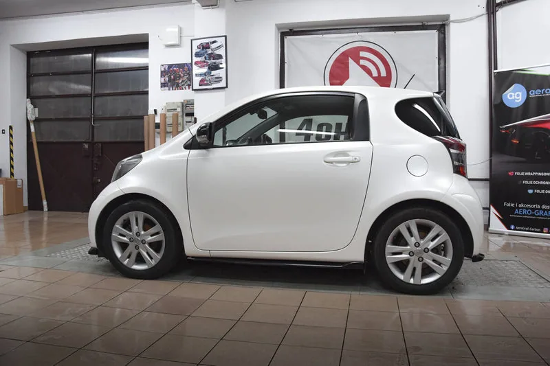 Küljeliistud — Toyota IQ