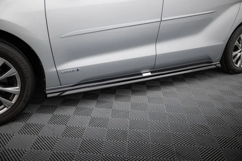 Side skirts — Toyota Sienna Mk4 (2020–)