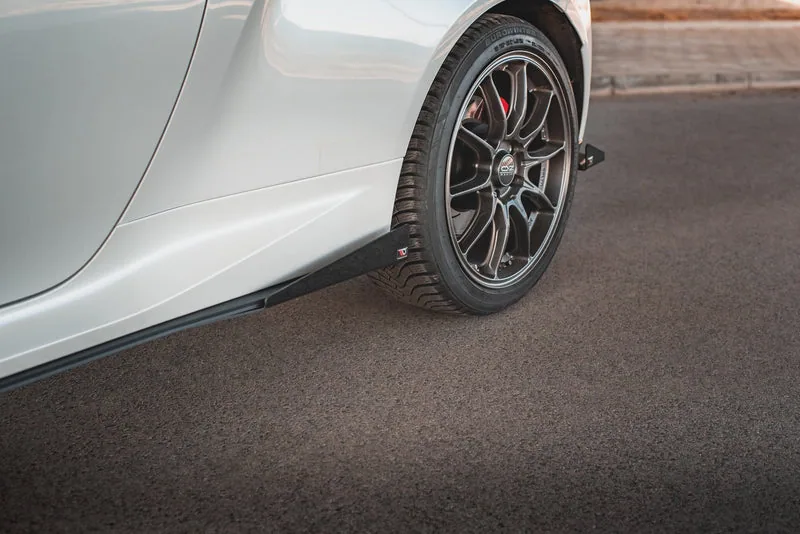 Side skirts — Toyota GR Yaris Mk4 (2020–)