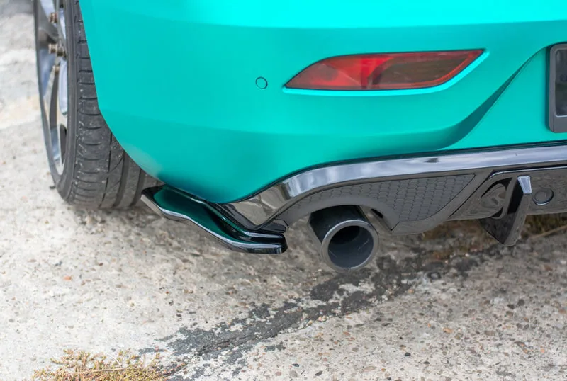 Rear side splitters — Volvo V40 R-design (2012–2019)